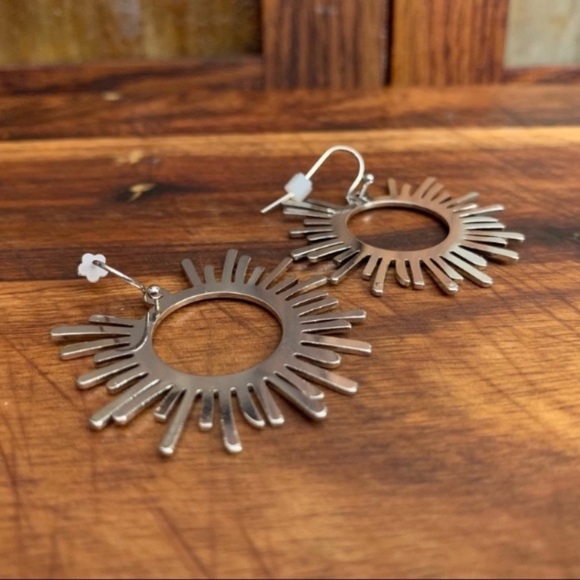 Metal Sun Dangle Earrings in Rhodium - Picture 5 of 5